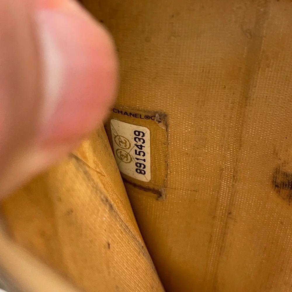 Chanel compact wallet authentic - Picture 9 of 12